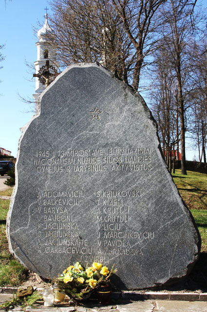 Sovietmečio paminklas Miroslave